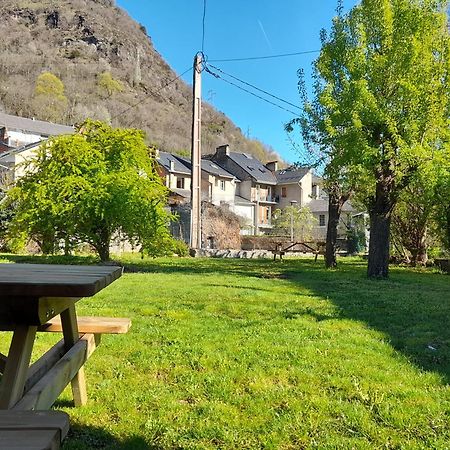 T3 Neuf 55M2 4 Personnes Avec Jardin Au Calme, Menage Inclus, Local Velo Bagneres-de-Luchon Exterior foto