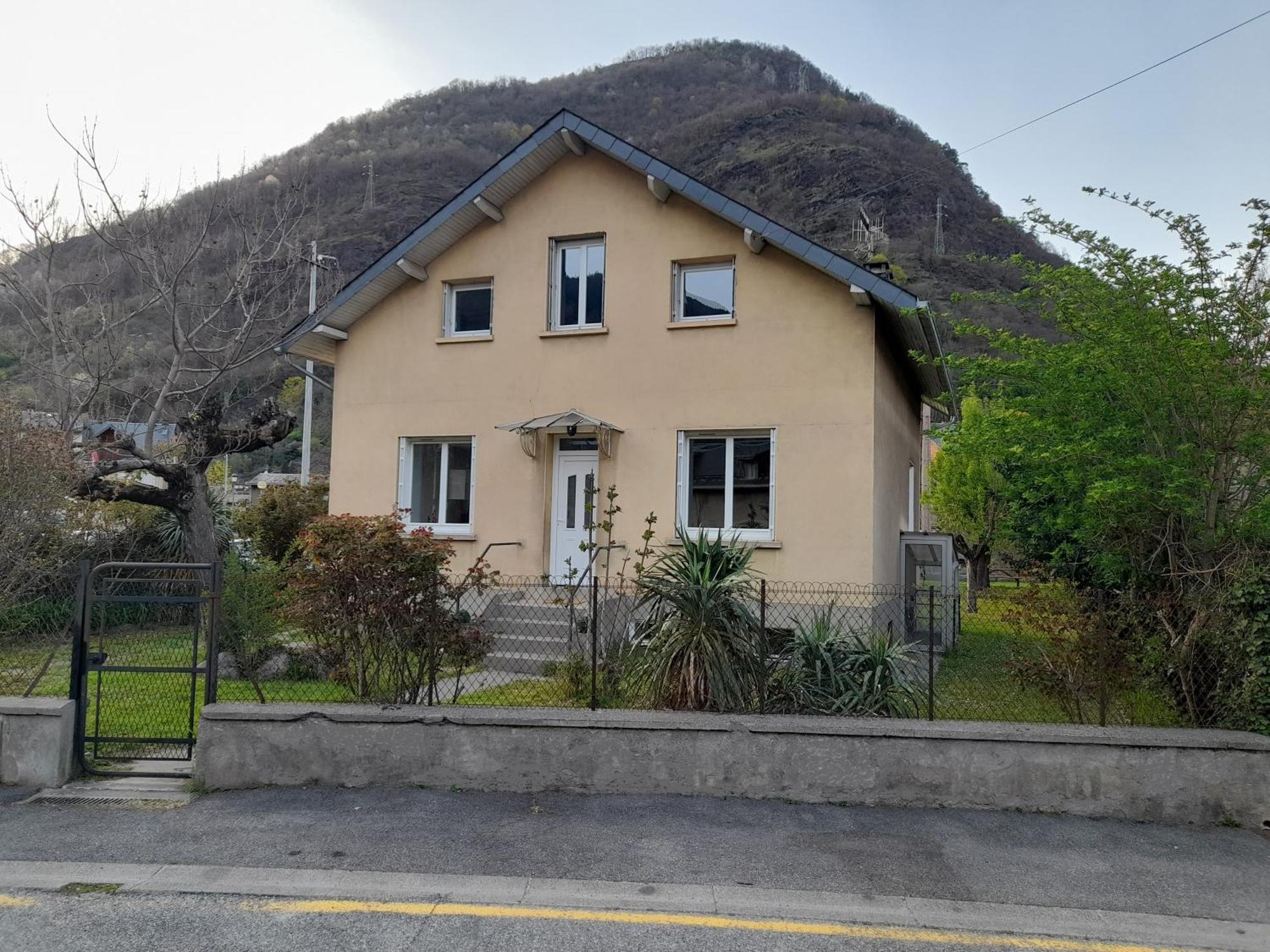 T3 Neuf 55M2 4 Personnes Avec Jardin Au Calme, Menage Inclus, Local Velo Bagneres-de-Luchon Exterior foto